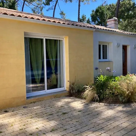Maison Spacieuse A : 11 Pers, Wifi, Terrasse, Proche Et Foret - Fr-1-323-495