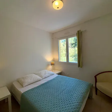 Maison Spacieuse A : 11 Pers, Wifi, Terrasse, Proche Et Foret - Fr-1-323-495 Holiday home Saint-Jean-de-Monts