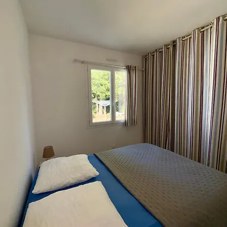 Holiday home Maison Spacieuse A : 11 Pers, Wifi, Terrasse, Proche Et Foret - Fr-1-323-495 Saint-Jean-de-Monts